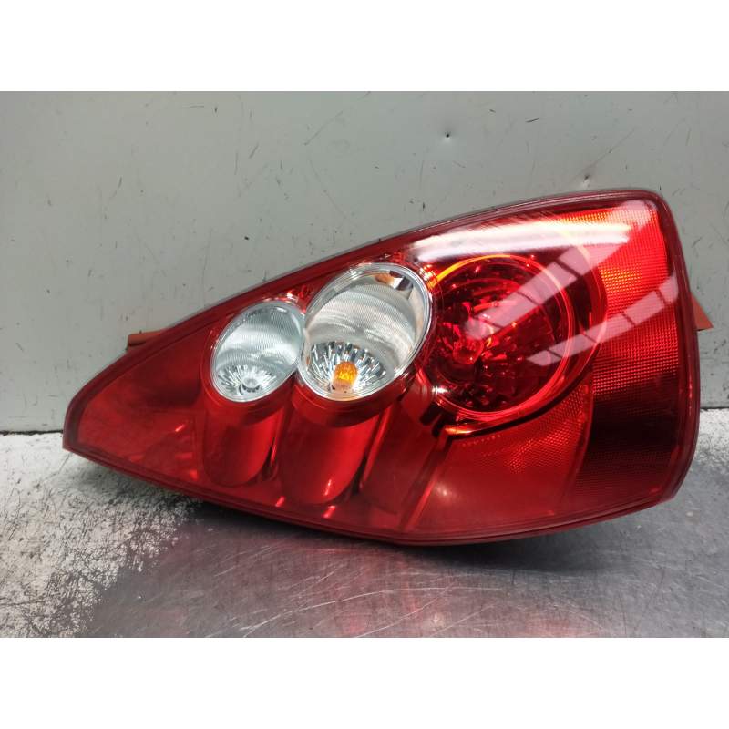Recambio de piloto trasero izquierdo para mazda 5 berl. (cr) referencia OEM IAM C23551160  2005