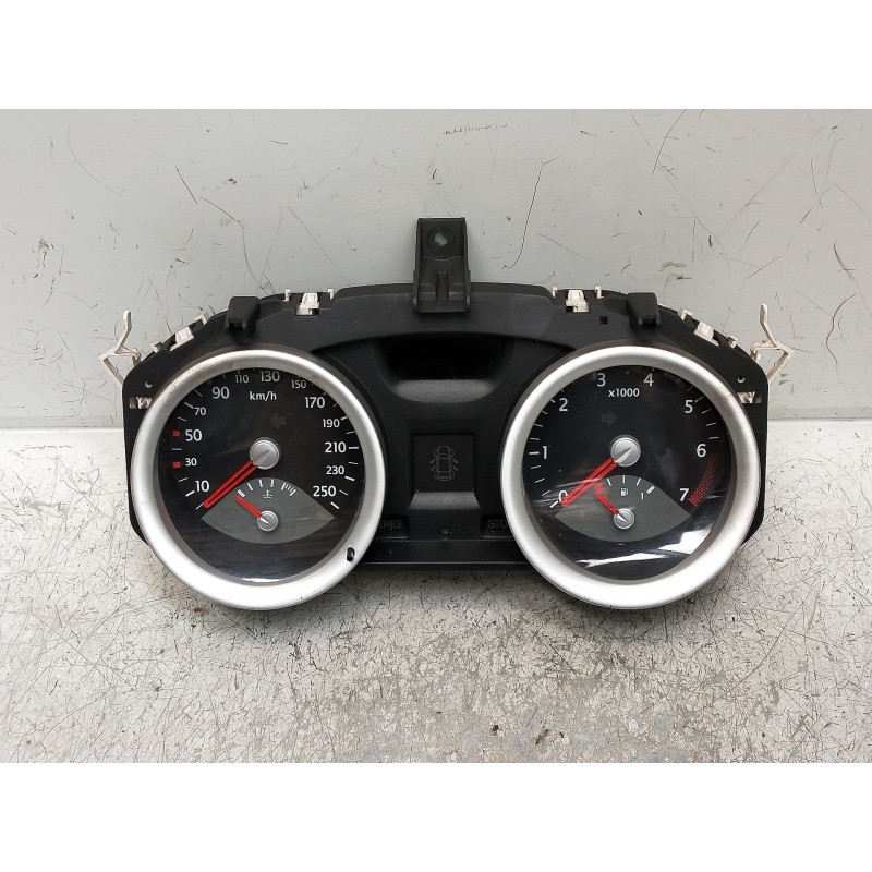 Recambio de cuadro instrumentos para renault megane ii classic berlina confort authentique referencia OEM IAM 8200462281  