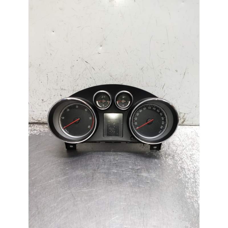 Recambio de cuadro instrumentos para opel insignia berlina referencia OEM IAM 13327309 20CDTI 2008