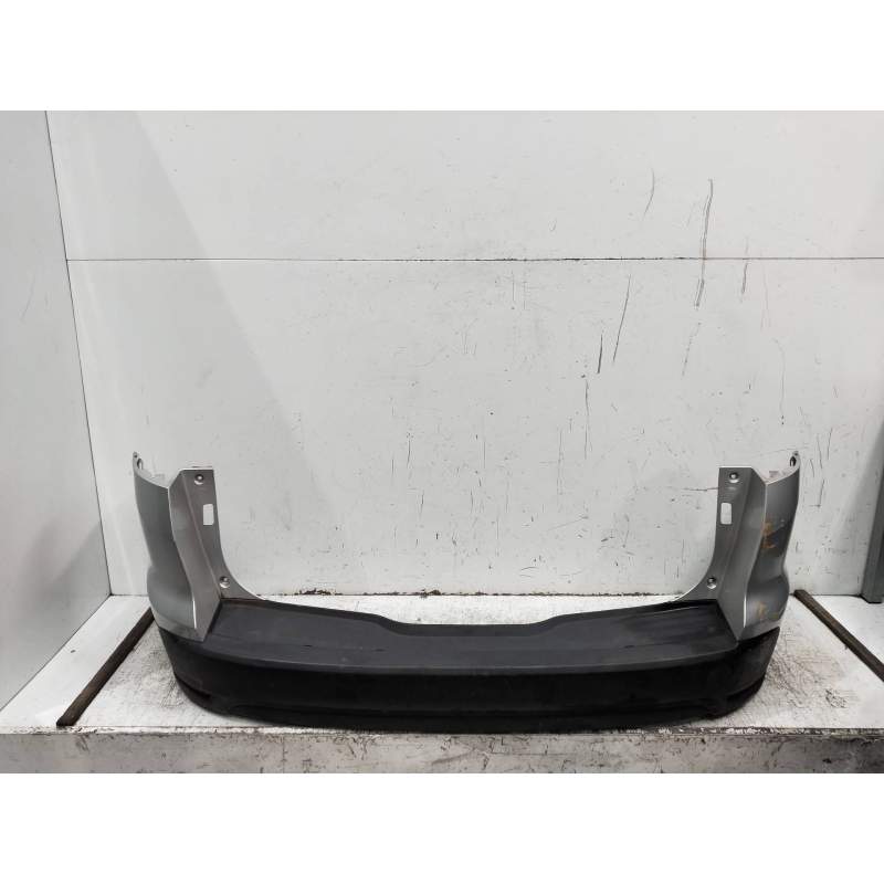 Recambio de paragolpes trasero para ford focus turn. referencia OEM IAM  VER FOTOS 