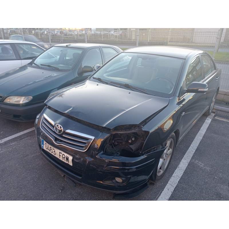 TOYOTA AVENSIS BERLINA (T25)