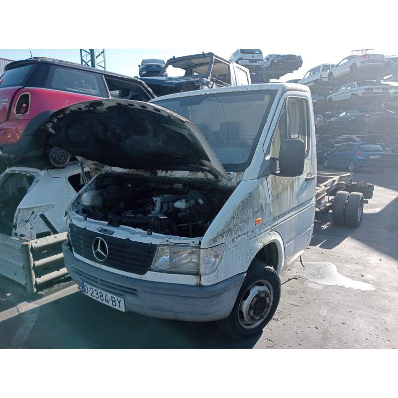 MERCEDES-BENZ SPRINTER (W901,W904) CAJA CERR.