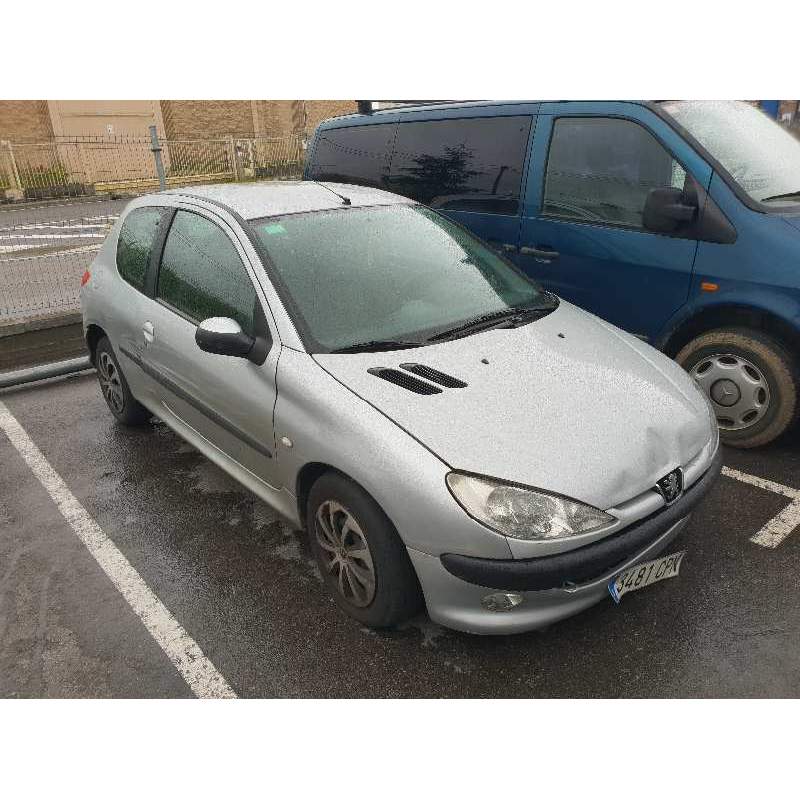 PEUGEOT 206 BERLINA
