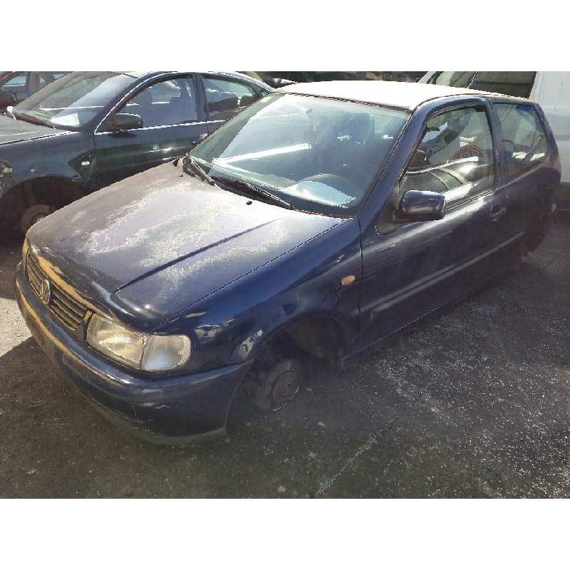 VOLKSWAGEN POLO BERLINA (6N2)