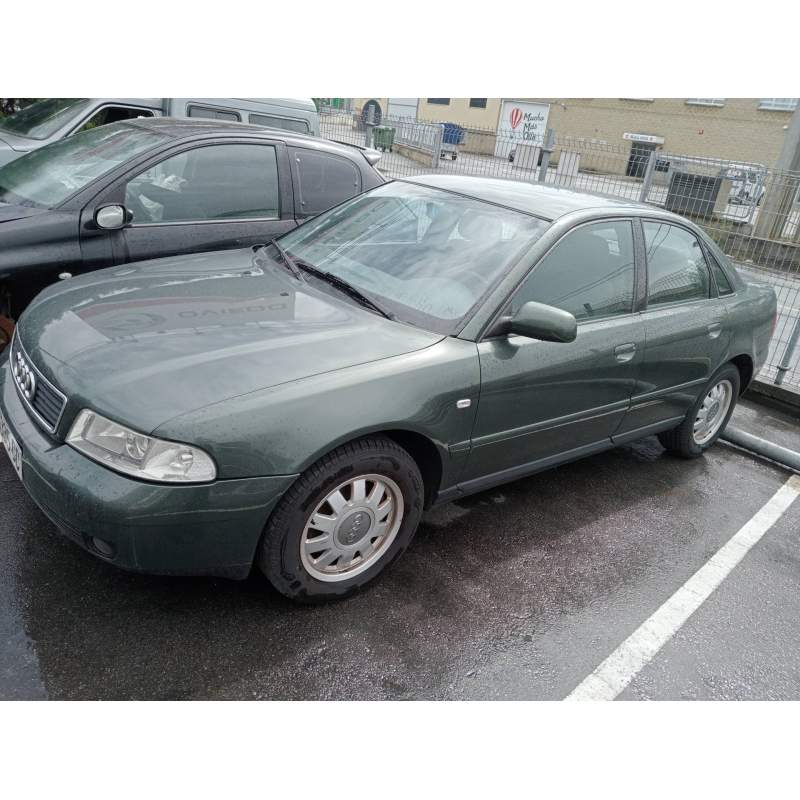 AUDI A4 BERLINA (B5)