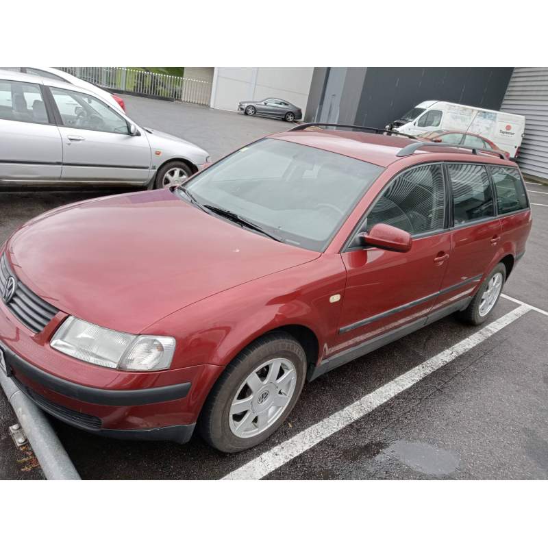 VOLKSWAGEN PASSAT VARIANT (3B5)