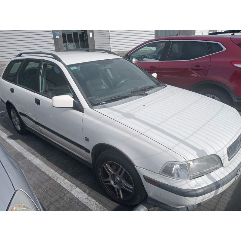 VOLVO V40 STATION WAGON (645)