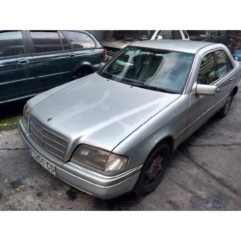 MERCEDES-BENZ CLASE C (W202) BERLINA