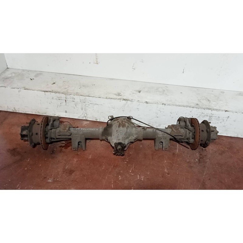 Recambio de puente trasero para mercedes sprinter 02.00  caja cerrada 413 cdi (904.662) referencia OEM IAM  RUEDA GEMELA DISCO /