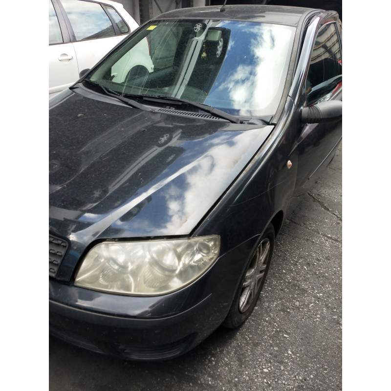 FIAT PUNTO BERLINA (188)