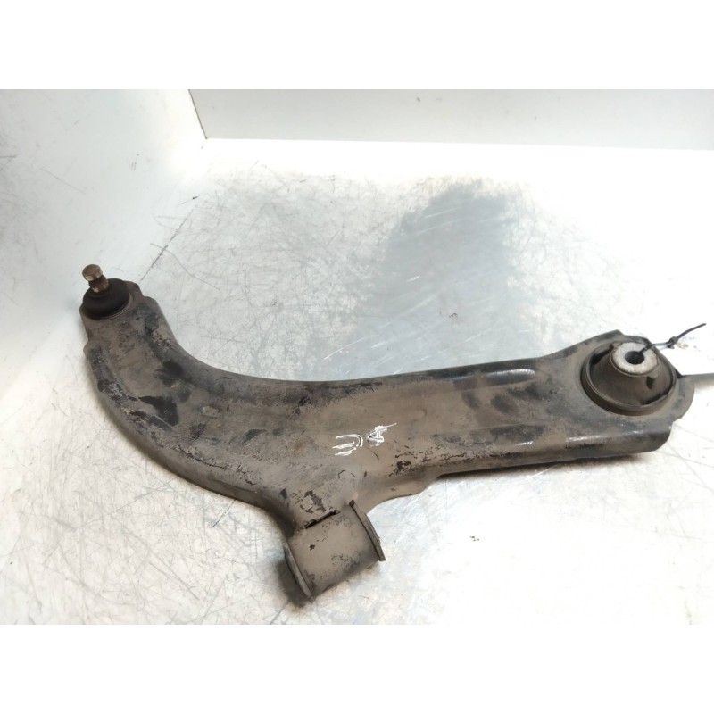 Recambio de brazo suspension inferior delantero derecho para nissan micra (k12e) 1.2 cat referencia OEM IAM   