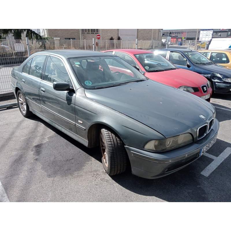BMW 5 (E39)