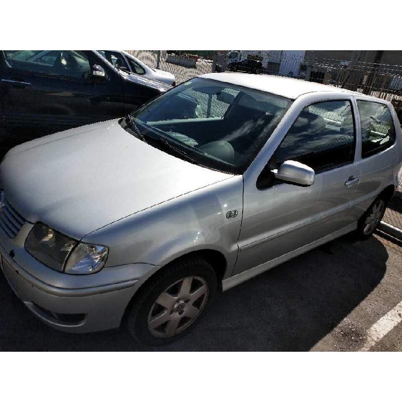 VOLKSWAGEN POLO BERLINA (6N2)