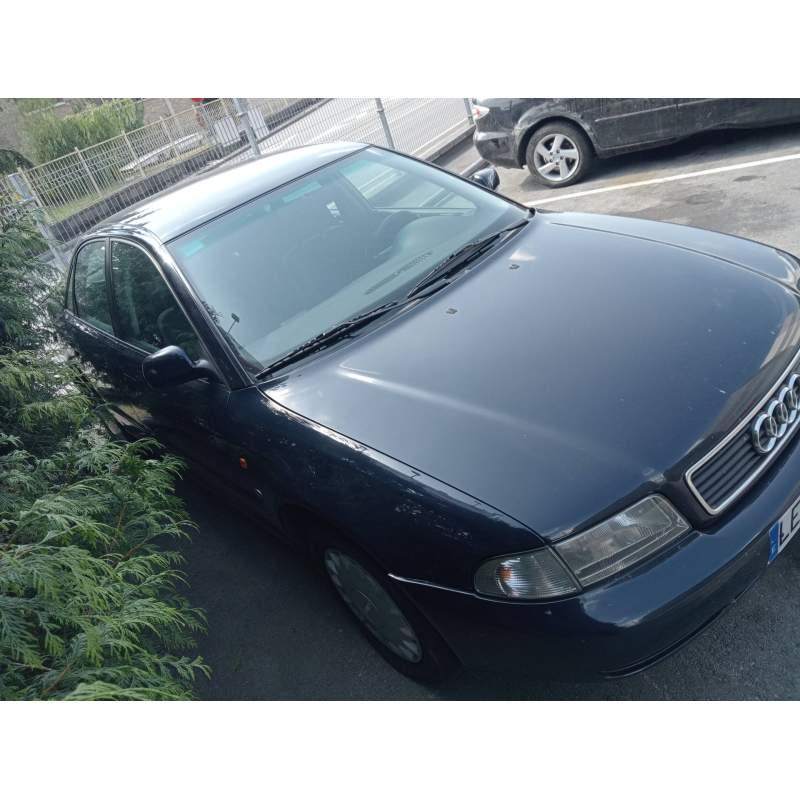 AUDI A4 BERLINA (B5)