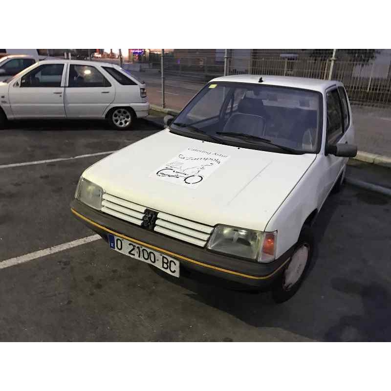 peugeot 205 berlina del año 1991