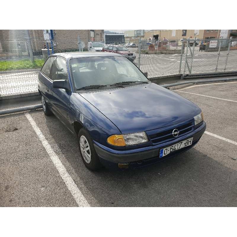 opel astra f berlina del año 1993