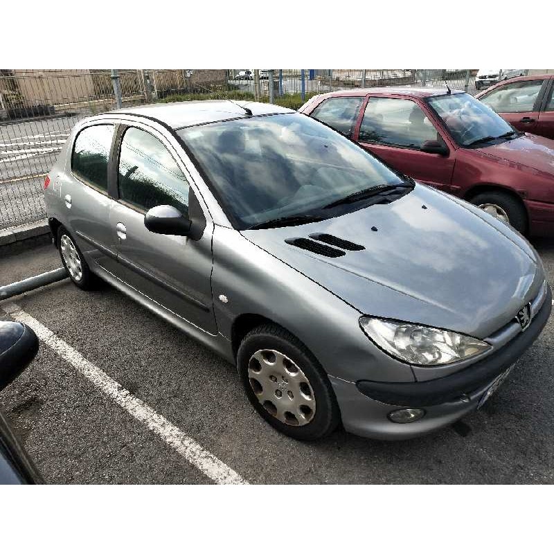 peugeot 206 berlina del año 2004