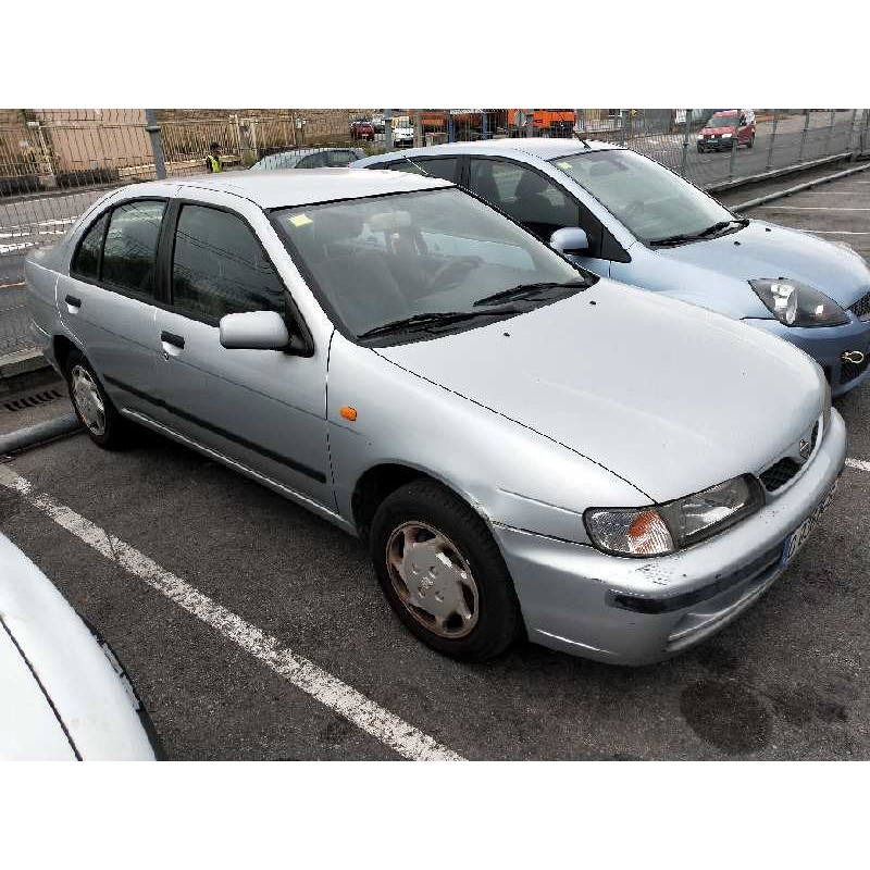 nissan almera (n15) del año 1999