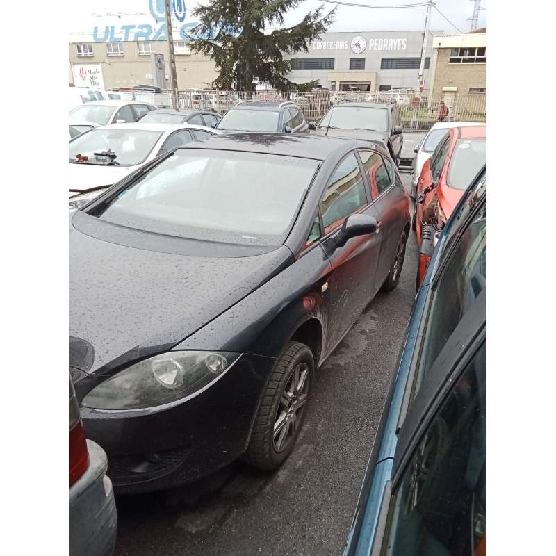 SEAT LEON (1P1)