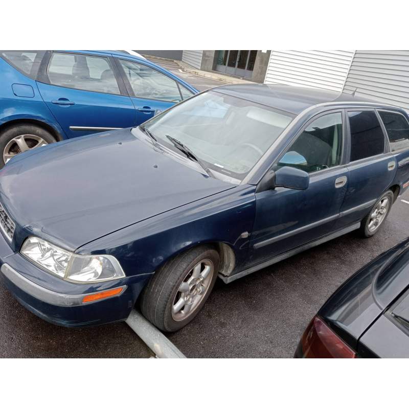 VOLVO V40 FAMILIAR