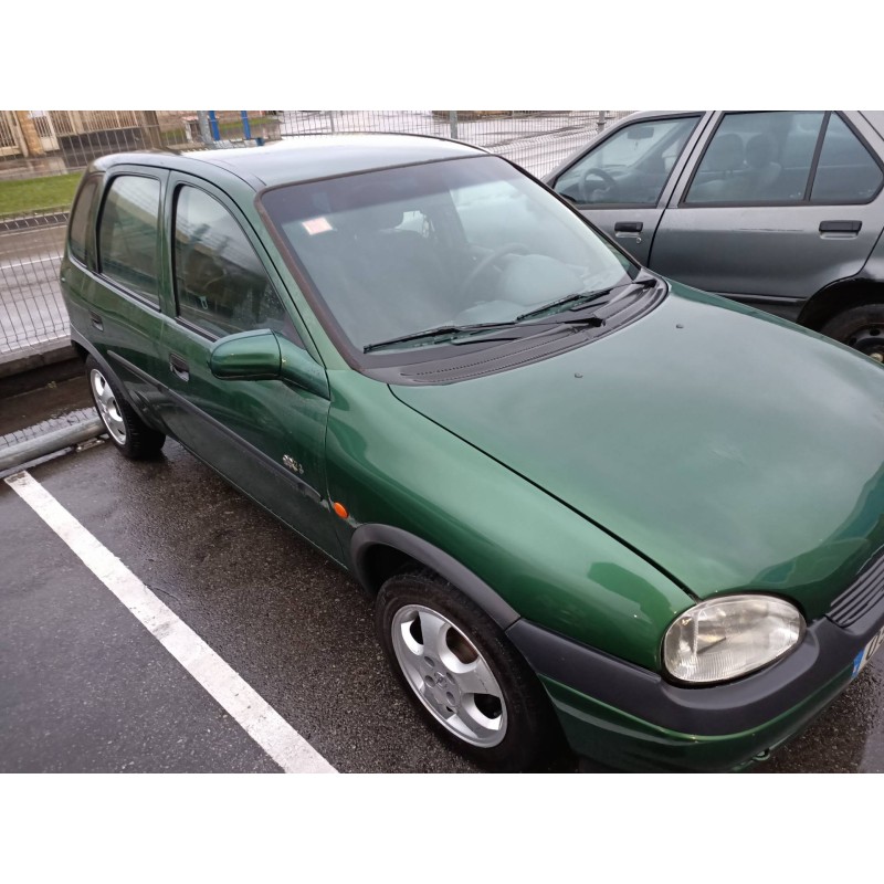 opel corsa b del año 2000