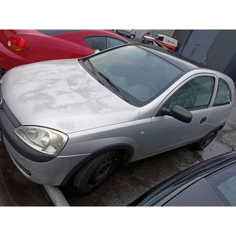 opel corsa c del año 2002