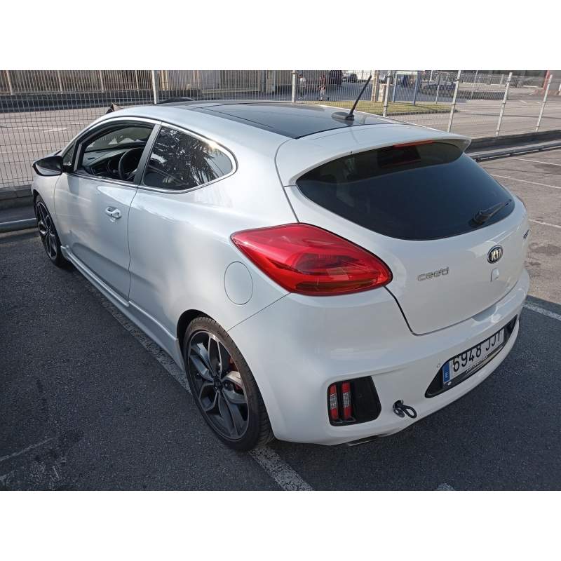 KIA CEE'D (JD)