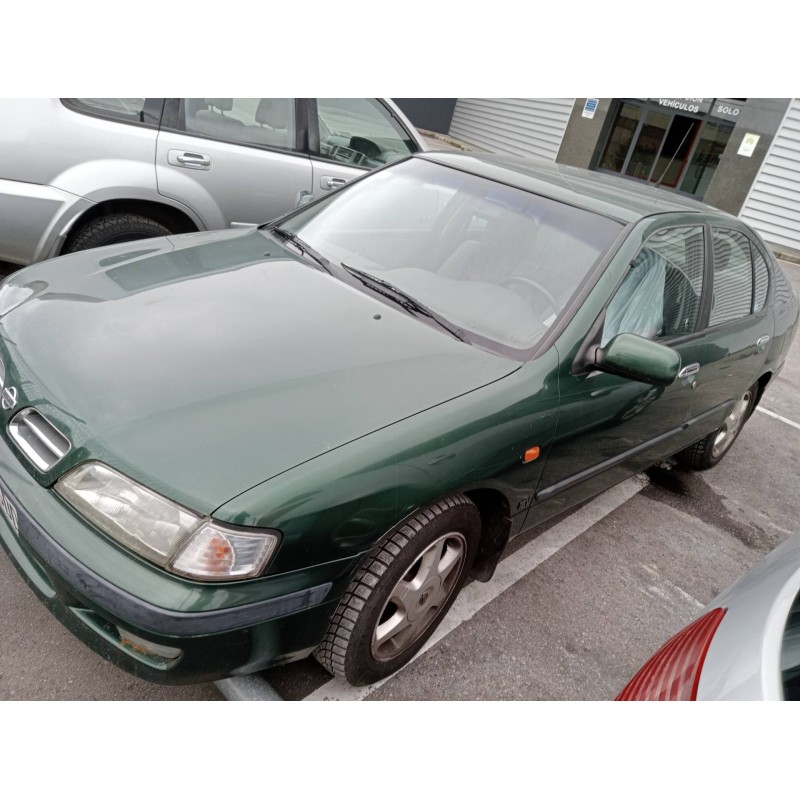 nissan primera berlina (p11) del año 1999