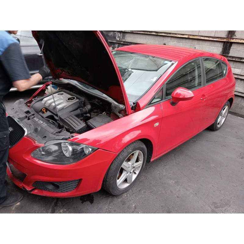 SEAT LEON (1P1)