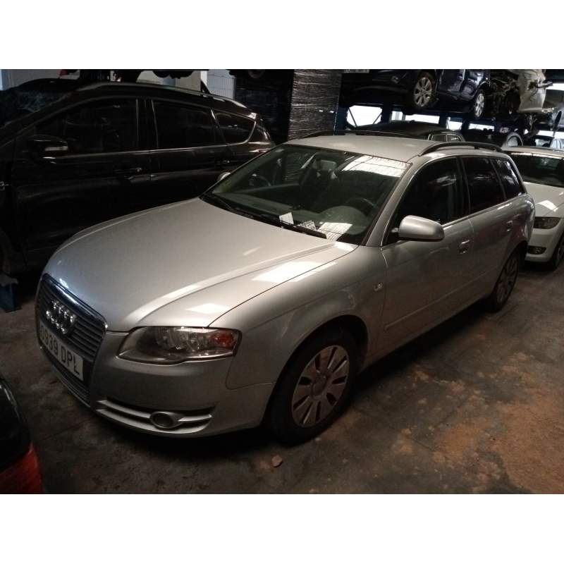 AUDI A4 AVANT (8E)