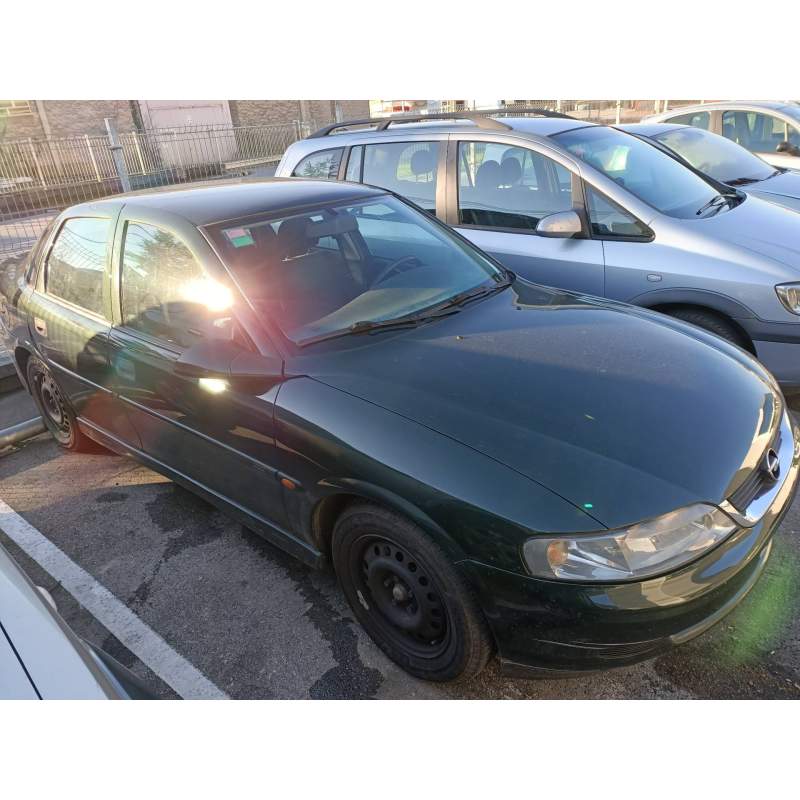 OPEL VECTRA B BERLINA