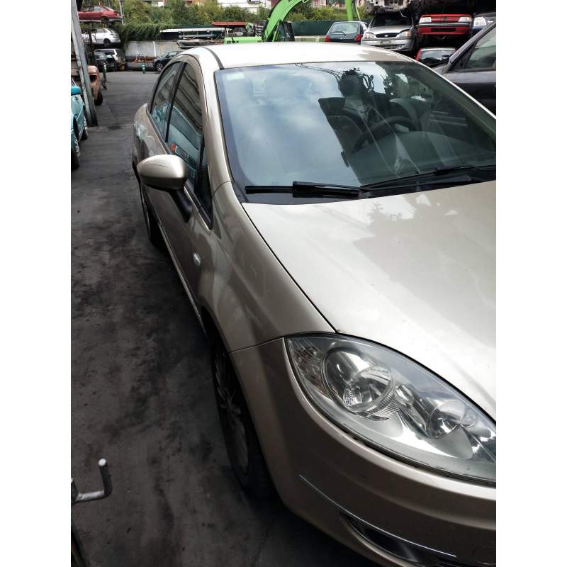 FIAT LINEA (110)
