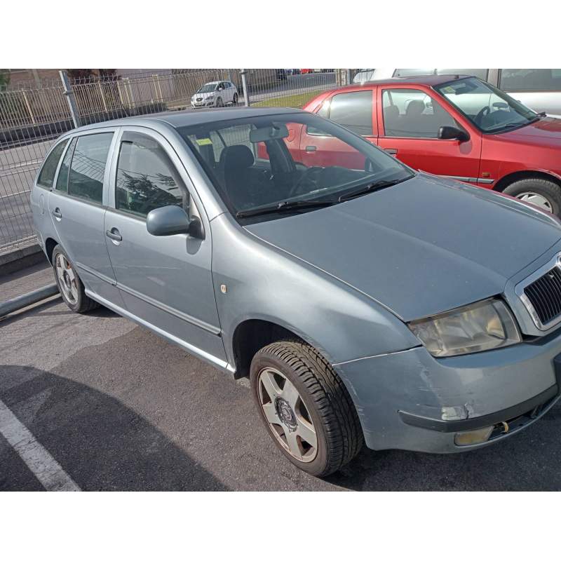 SKODA FABIA FAMILIAR (6Y5)