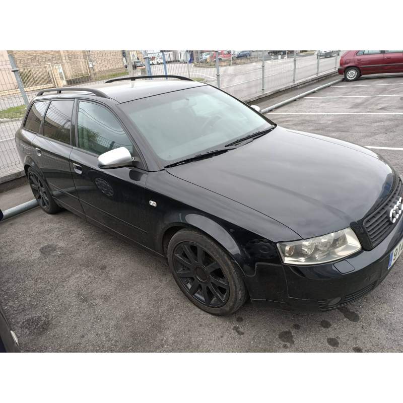 AUDI A4 AVANT (8E)