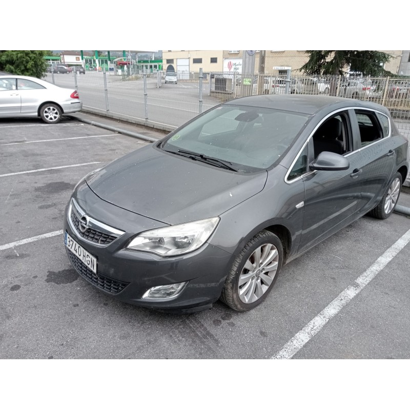 opel astra j lim. del año 2011