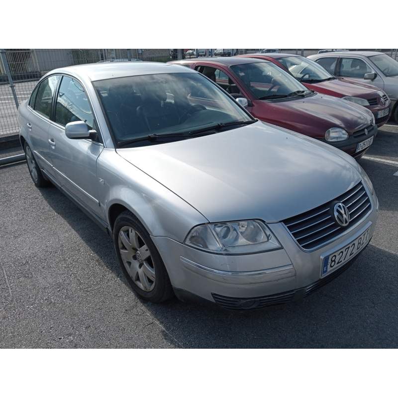 VOLKSWAGEN PASSAT BERLINA (3B3)