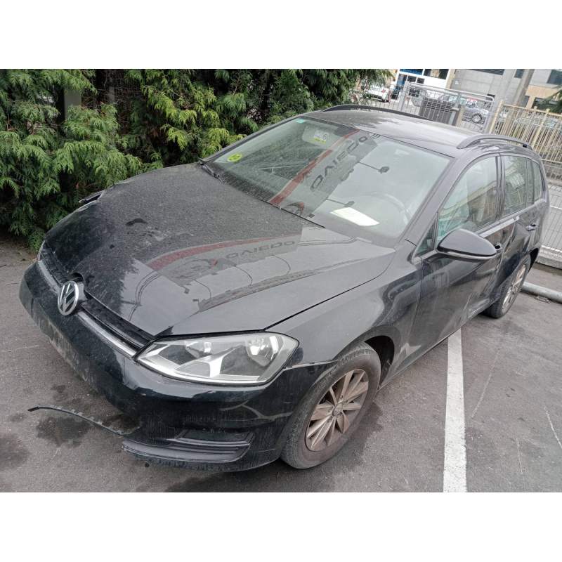 VOLKSWAGEN GOLF VII SPORTSVAN