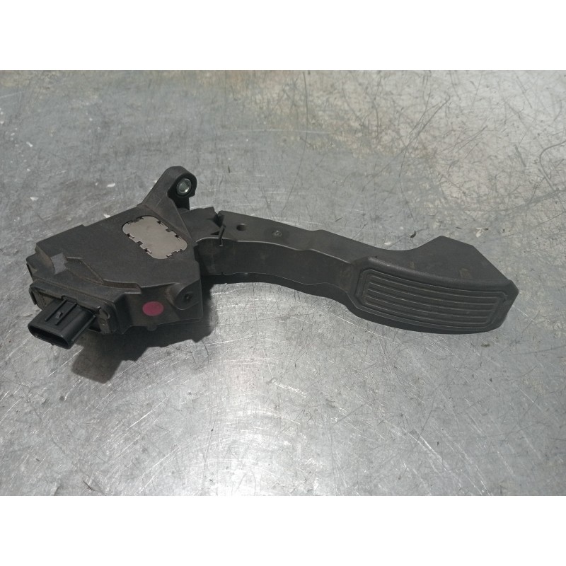 Recambio de potenciometro pedal para toyota avensis advance referencia OEM IAM 7811005040  