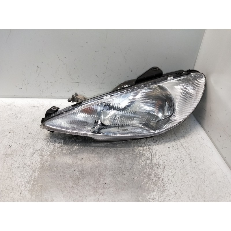 Recambio de faro izquierdo para peugeot 206 berlina x-line refri referencia OEM IAM   