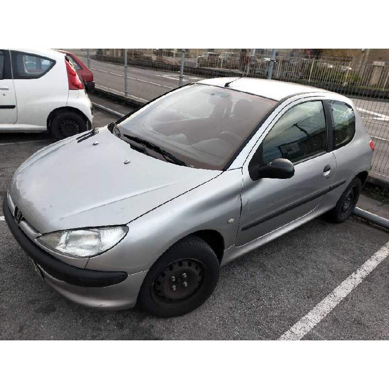 PEUGEOT 206 BERLINA