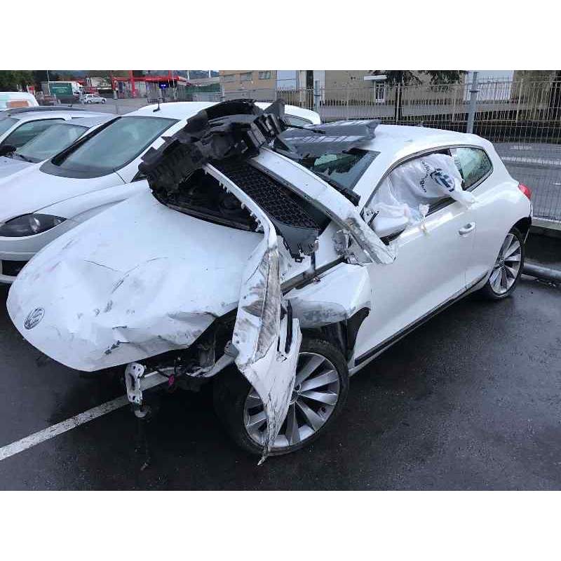 VOLKSWAGEN SCIROCCO (137)