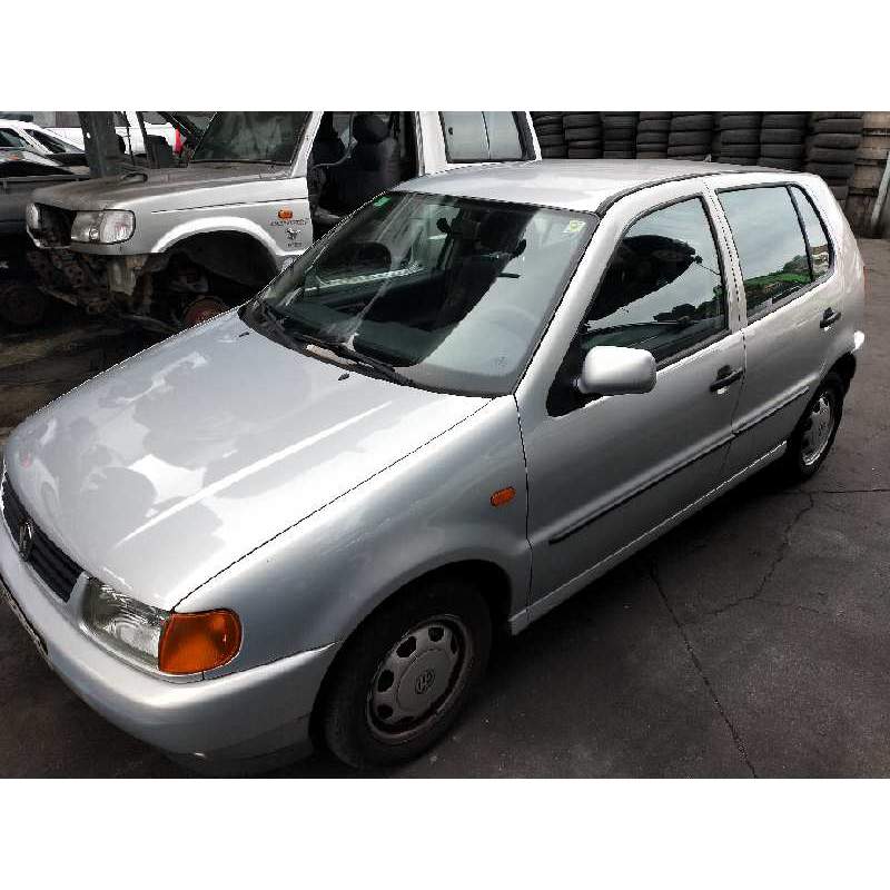 VOLKSWAGEN POLO BERLINA (6N1)