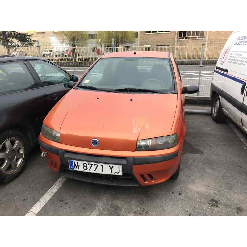 FIAT PUNTO BERLINA (188)