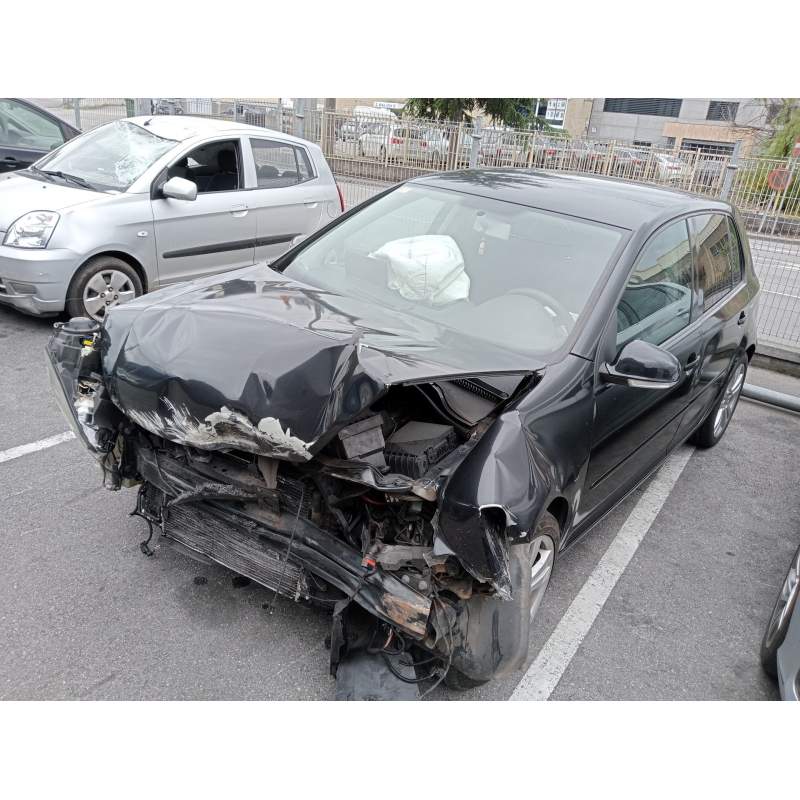 VOLKSWAGEN GOLF V BERLINA (1K1)