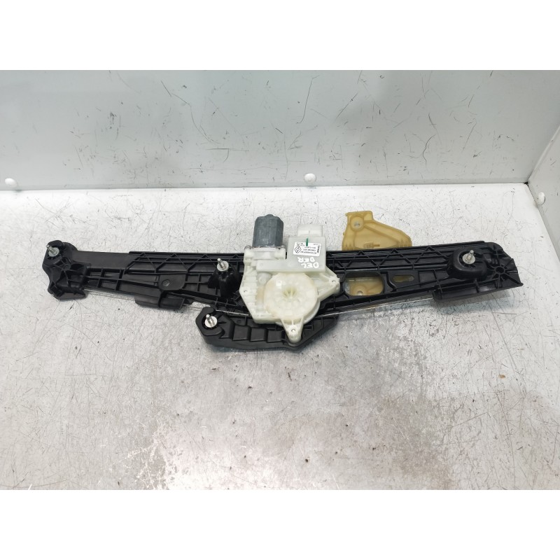 Recambio de elevalunas delantero derecho para renault captur ii 1.0 referencia OEM IAM 807203293R  5P