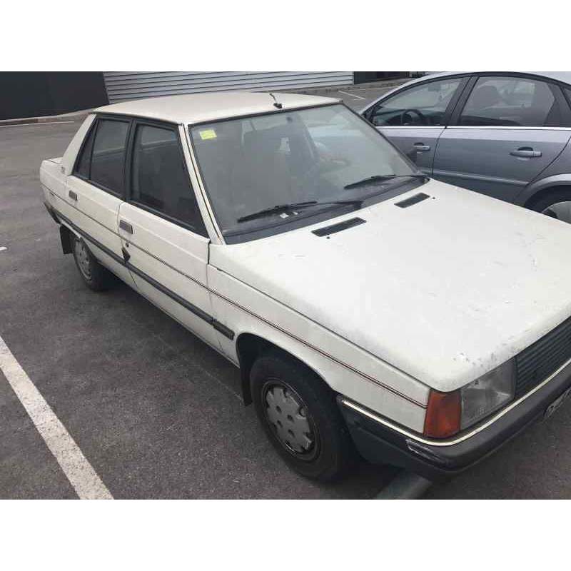 RENAULT 9