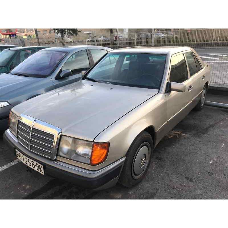 MERCEDES-BENZ CLASE E (W124) BERLINA