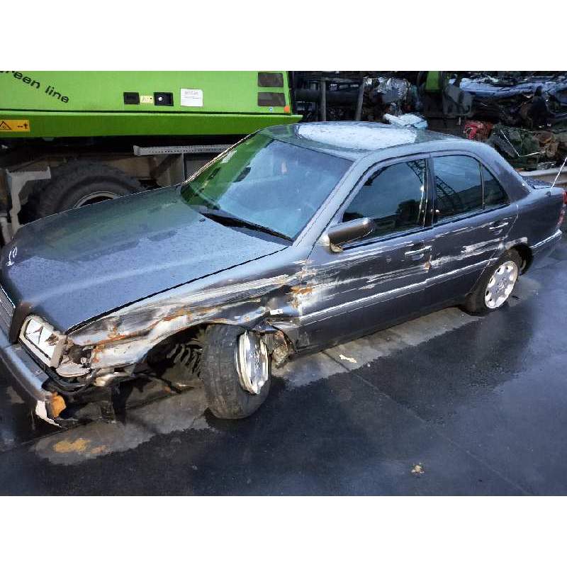 MERCEDES-BENZ CLASE C (W202) BERLINA