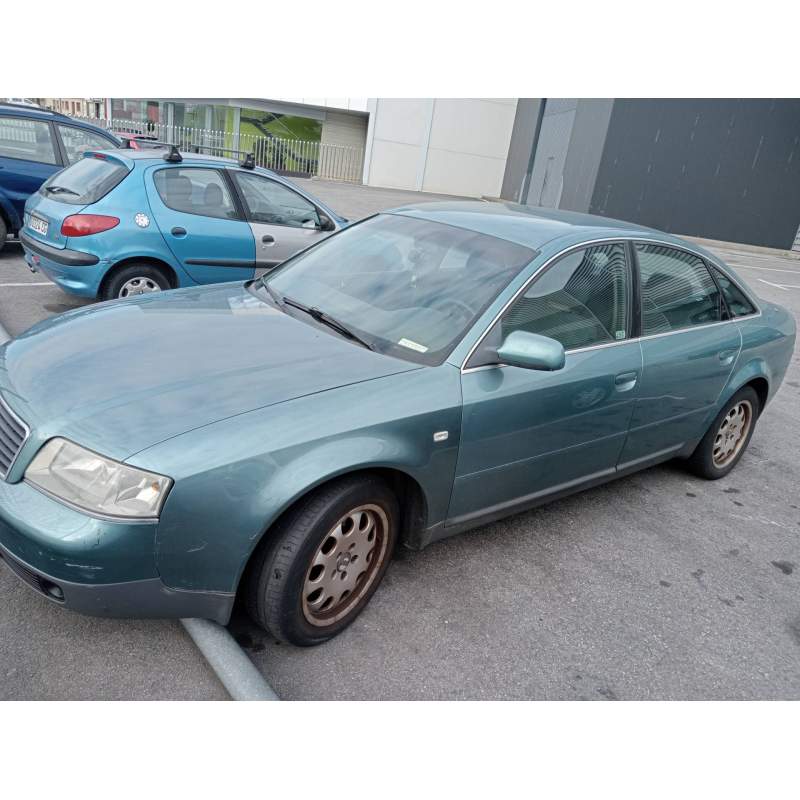AUDI A6 BERLINA (4B2)