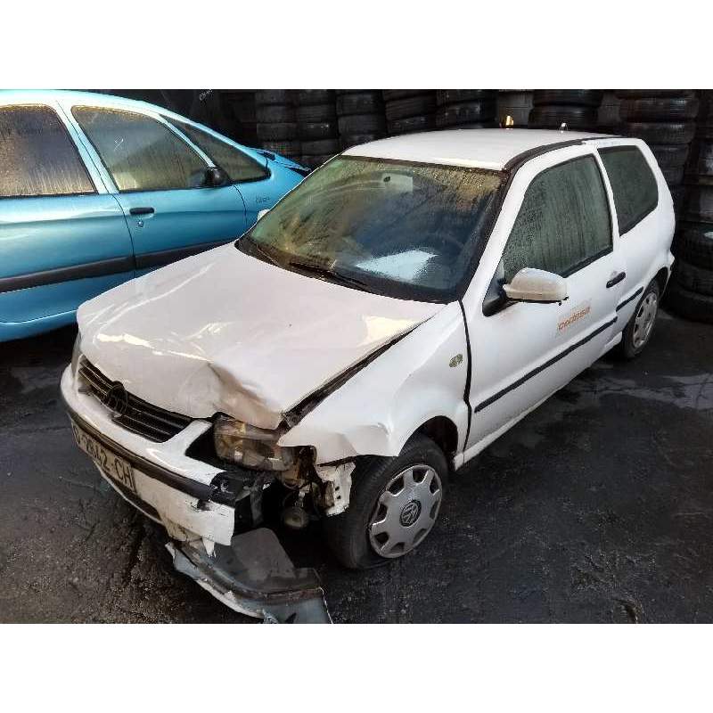 VOLKSWAGEN POLO BERLINA (6N2)